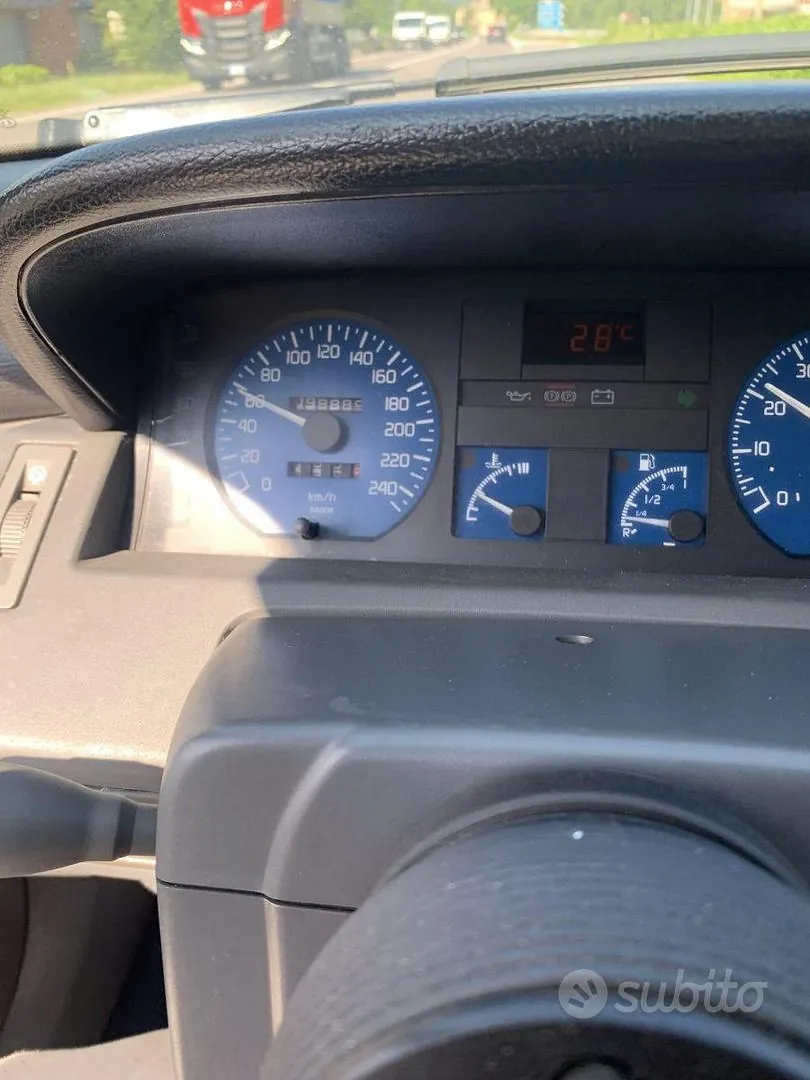 Renault Clio 1993 photo 4