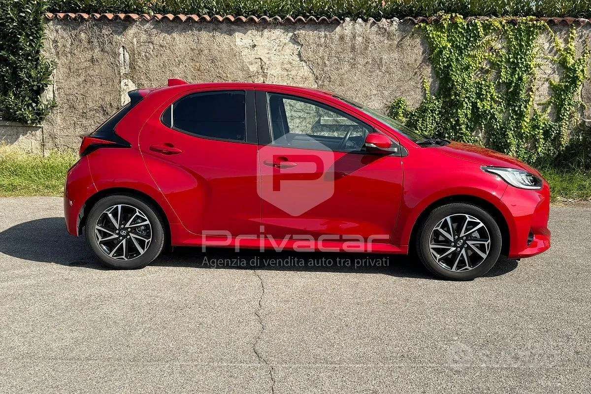 Toyota Yaris 2023 photo 4
