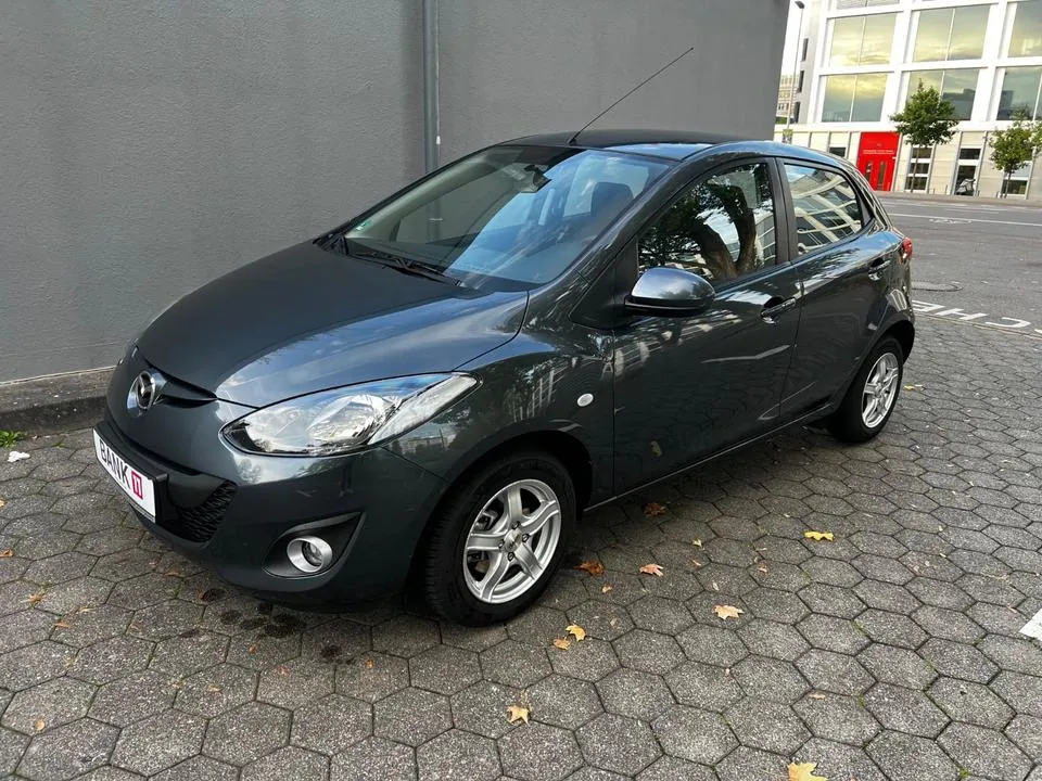 Mazda 2