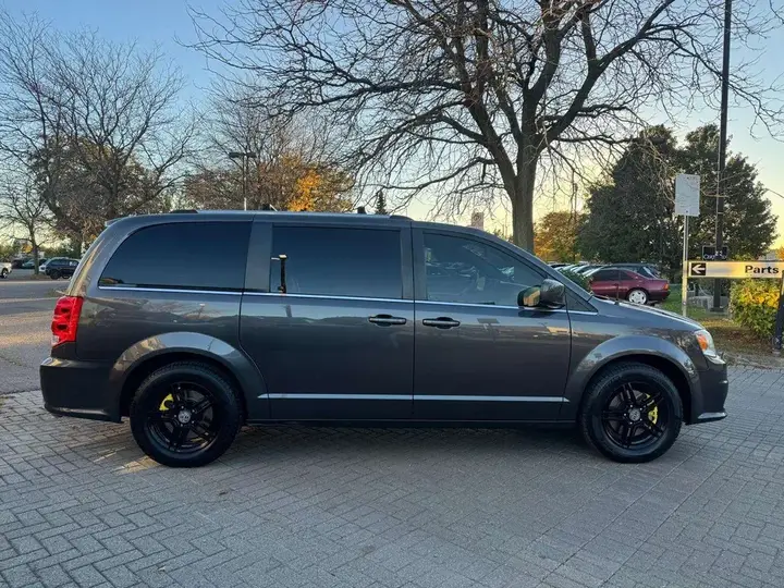 Dodge Grand Caravan 2019 photo 4
