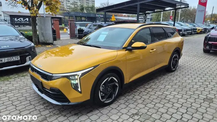 Kia K4