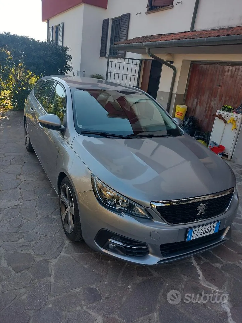 Peugeot 308 2020 photo 2