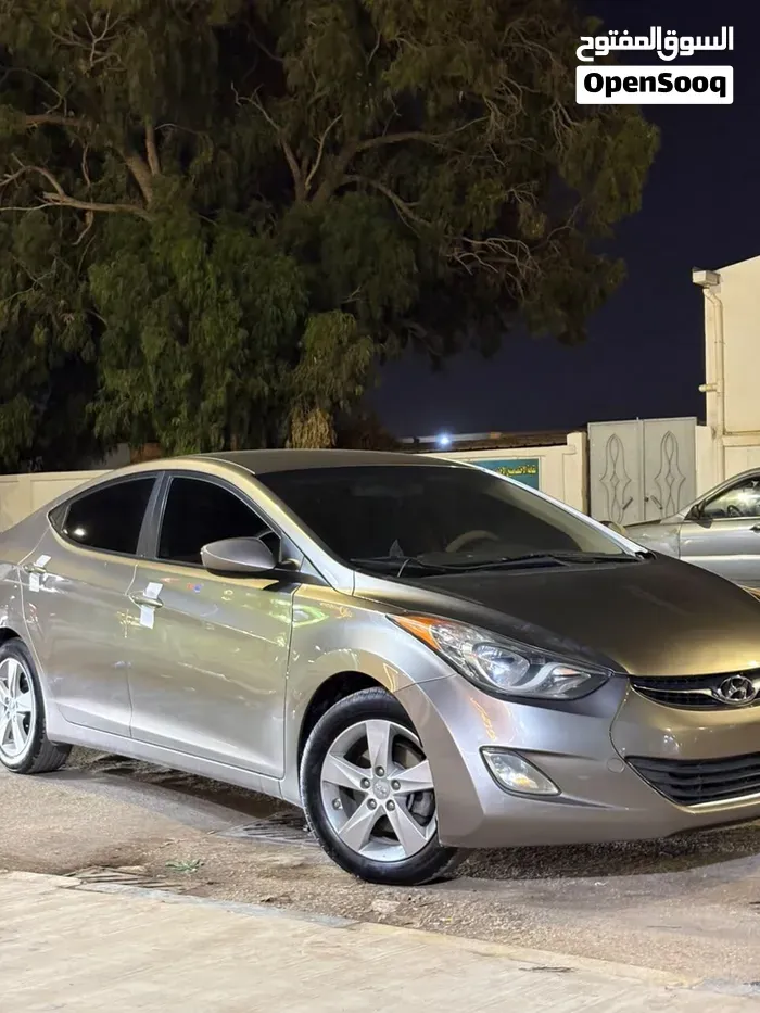 Hyundai Elantra 2012 photo 4