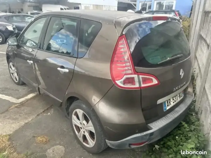 Renault Scenic 2010 photo 3