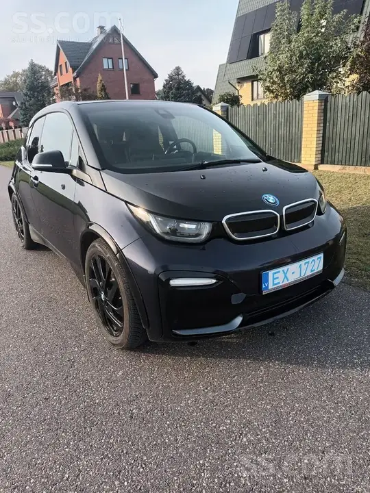 BMW I3