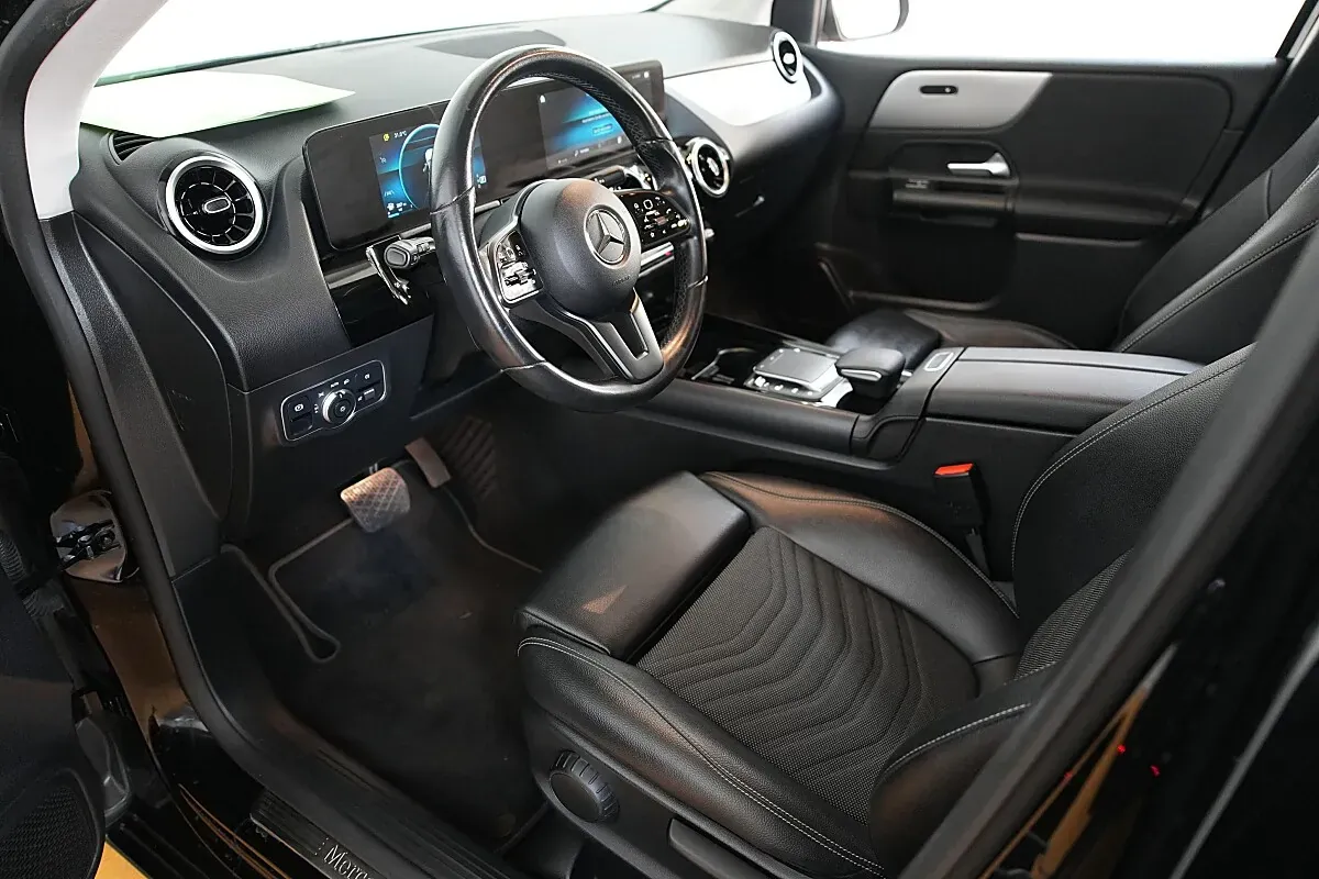 Mercedes-Benz B-Class 2021 photo 3