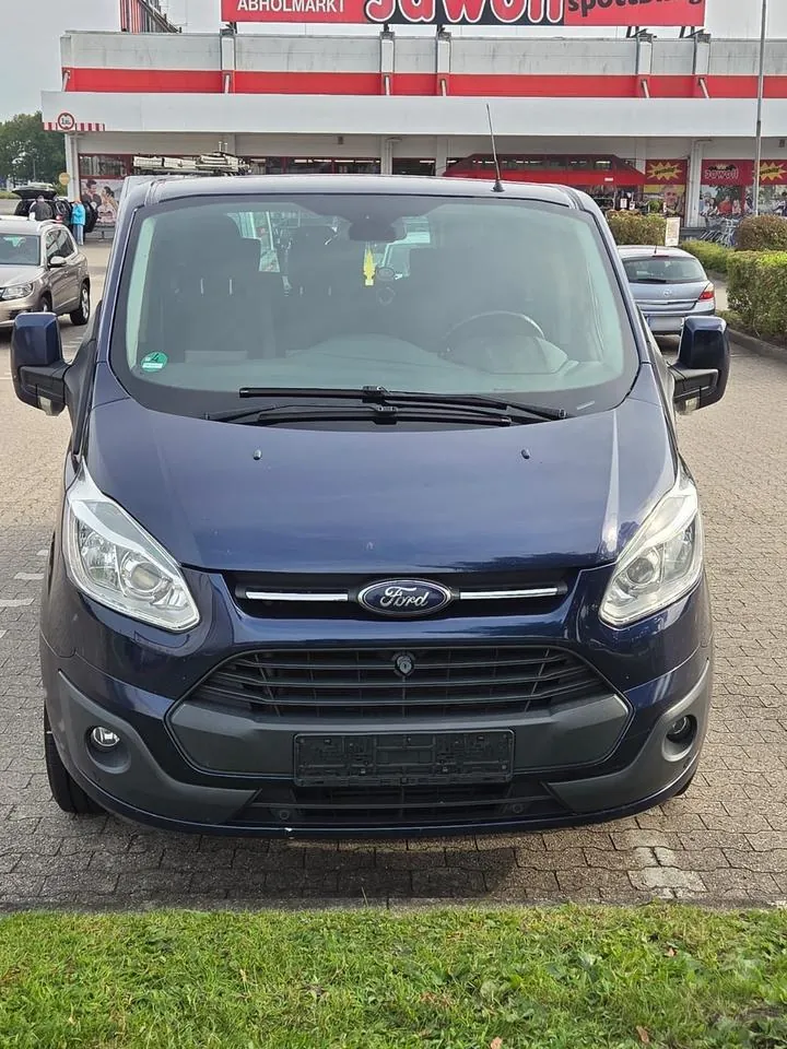 Ford Tourneo Custom