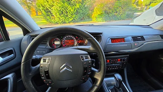 Citroen C5 2010 photo 3