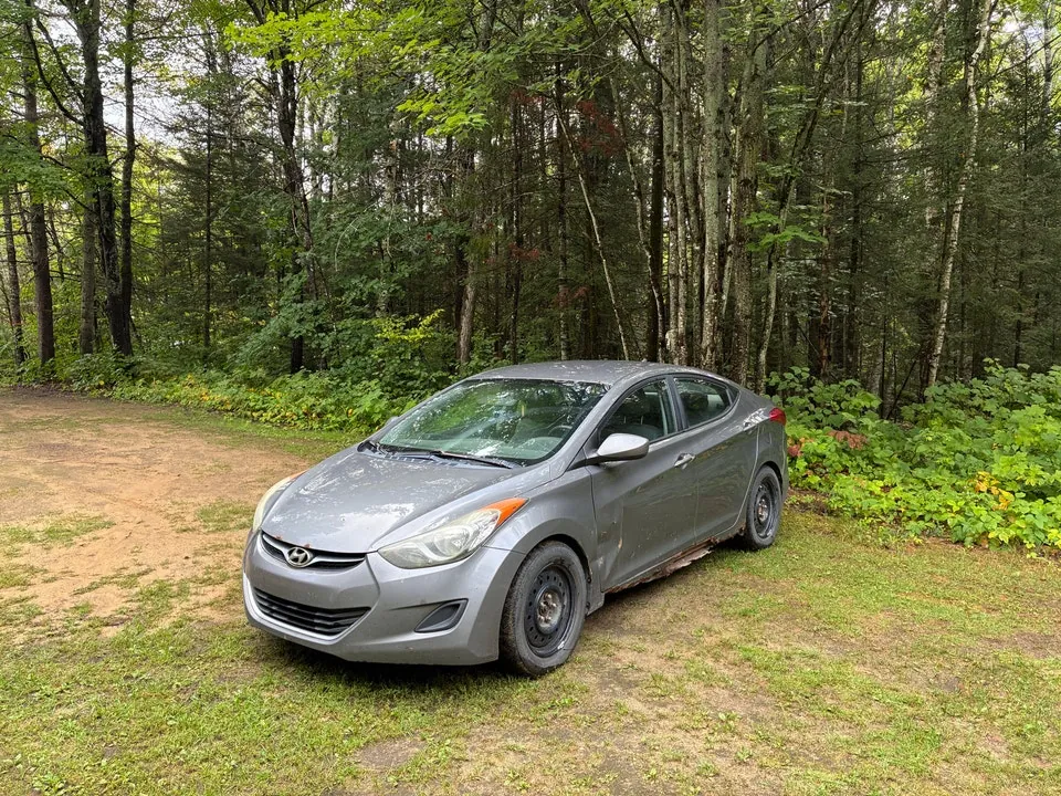 Hyundai Elantra 2012 photo 2