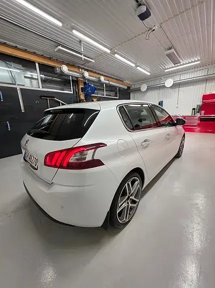 Peugeot 308 2014 photo 5
