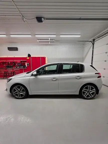 Peugeot 308 2014 photo 2
