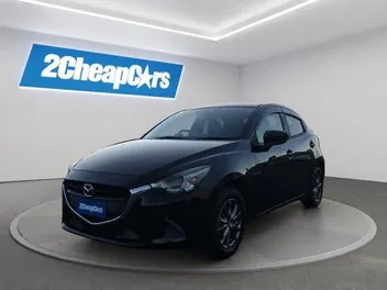 Mazda Demio 2017 photo 2
