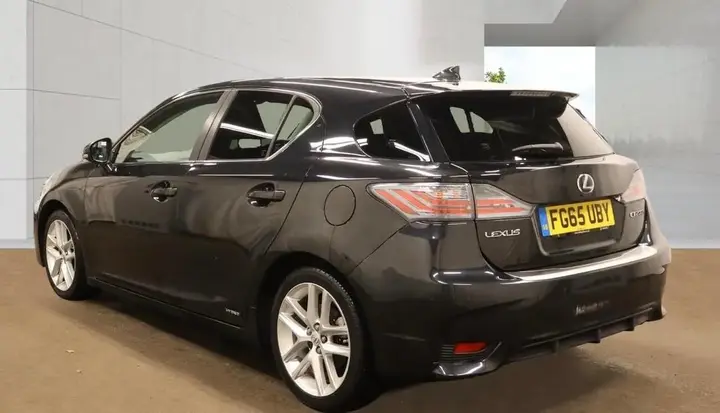 Lexus Ct 200H 2015 photo 4
