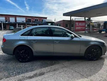 Audi A4 2011 photo 3