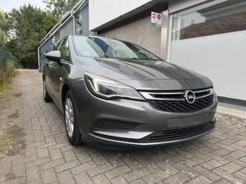 Opel Astra 2018 photo 2