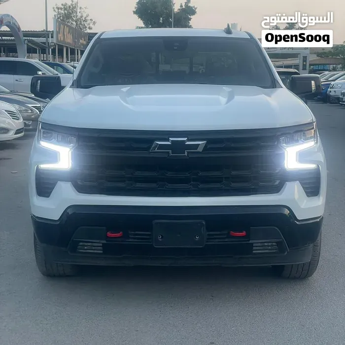 Chevrolet Silverado 2024 photo 2