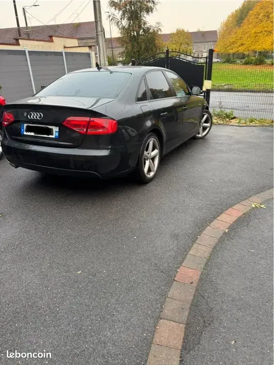 Audi A4 2009 photo 3