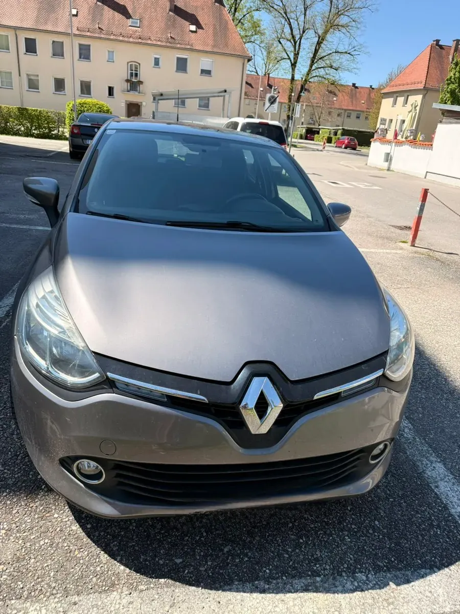 Renault Clio 2015 photo 2