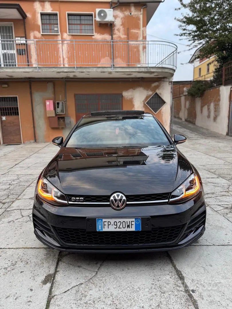 Volkswagen Golf Gtd 2018 photo 2