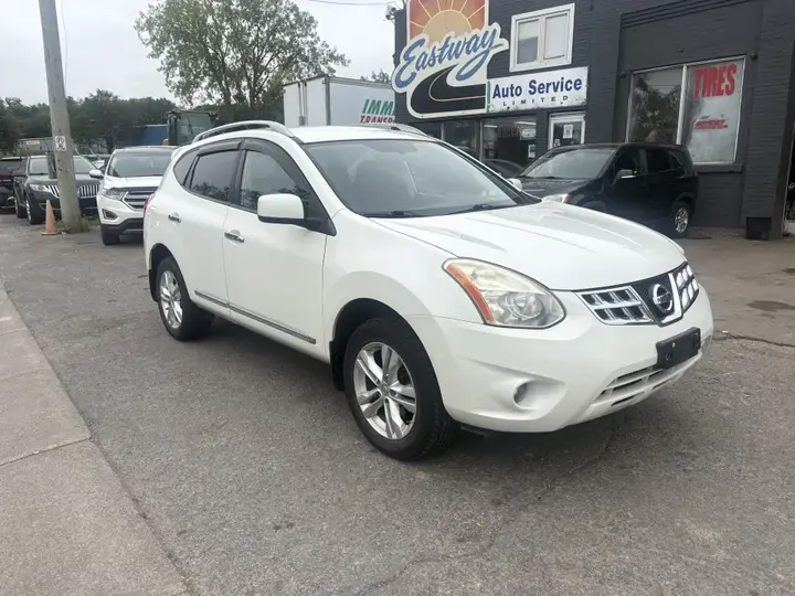 Nissan Rogue 2012 photo 2