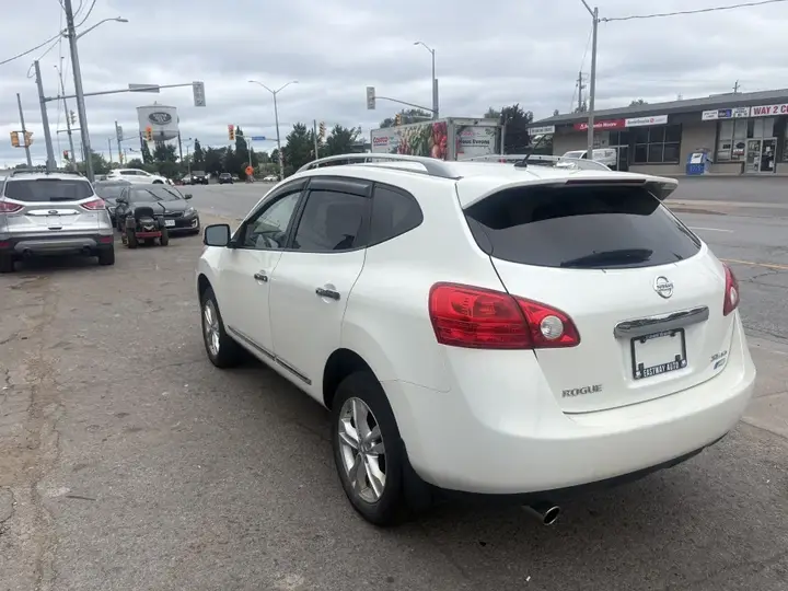 Nissan Rogue 2012 photo 5