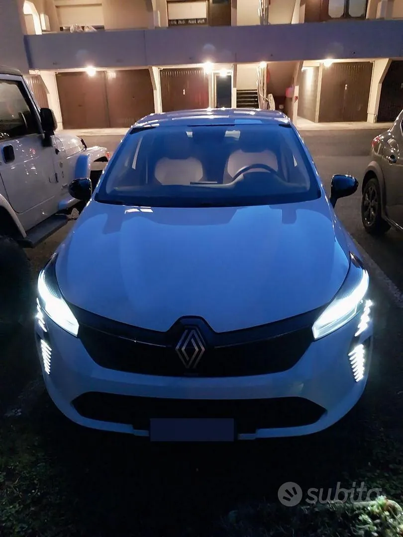 Renault Clio 2024 photo 5