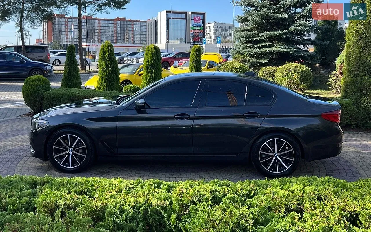 BMW 5 Series 2017 photo 4