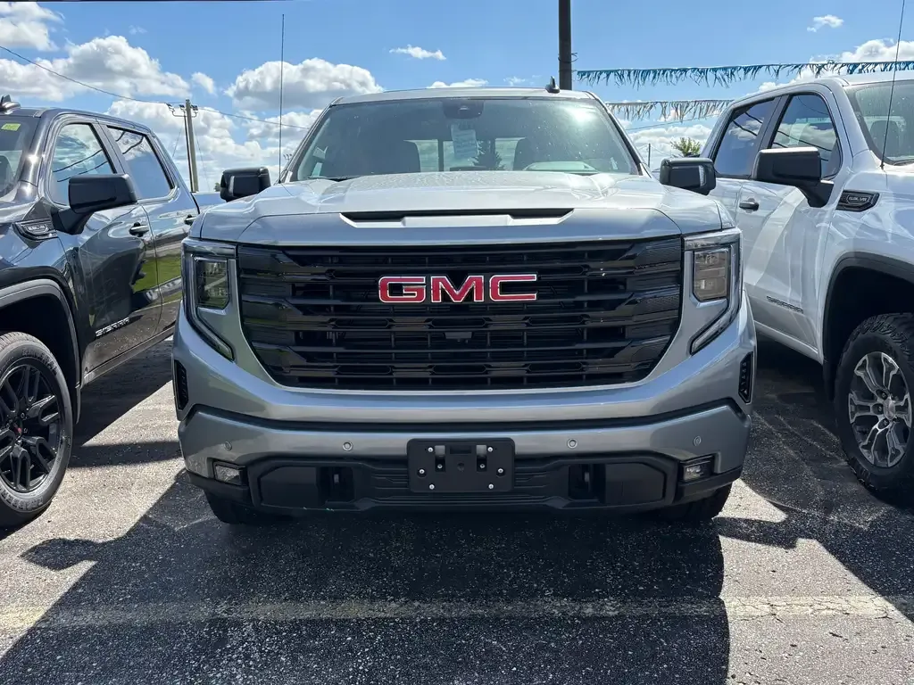 GMC Sierra 1500 2026 photo 2