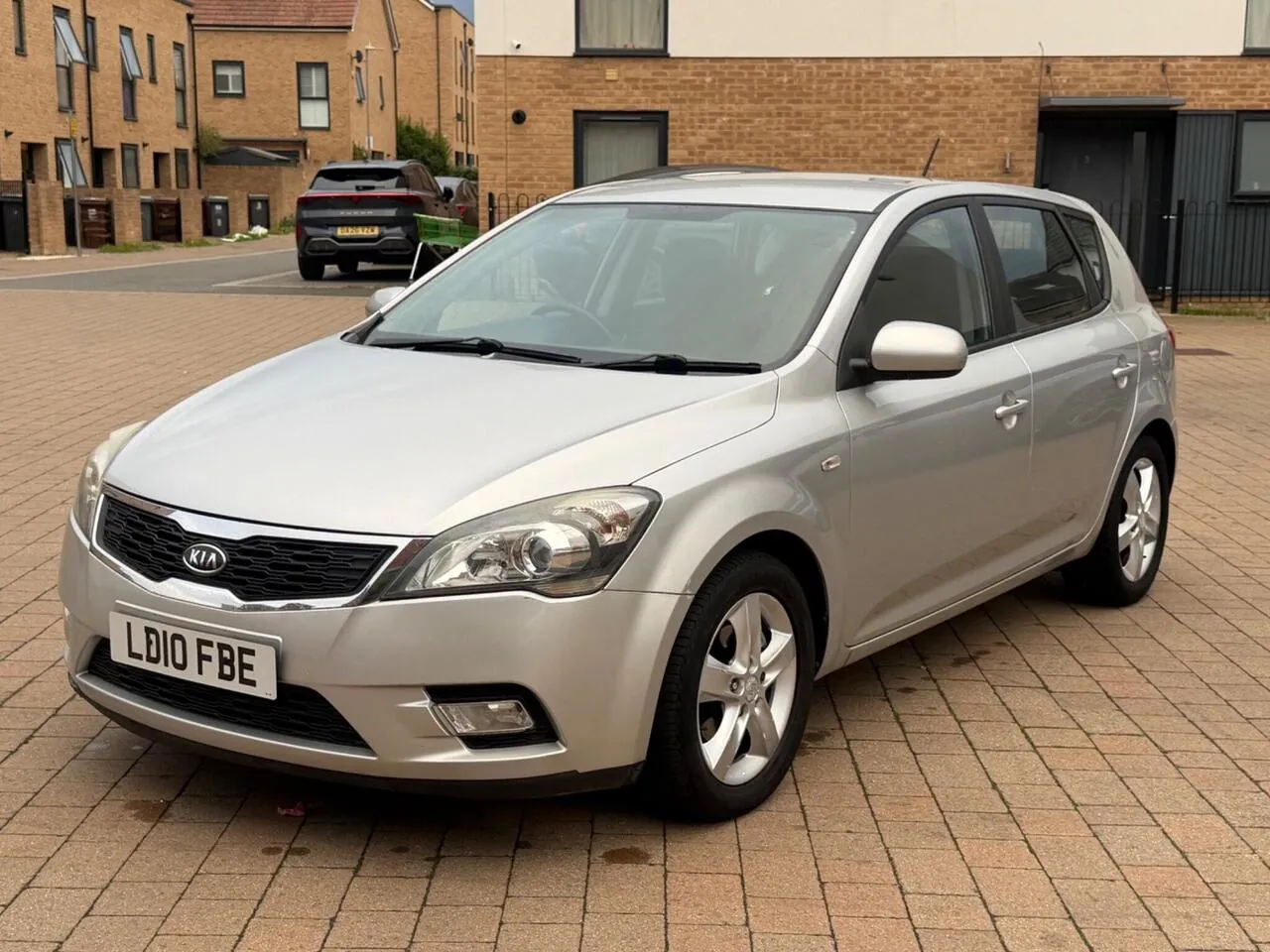 Kia Ceed 2010 photo 3