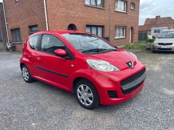 Peugeot 107 2011 photo 3