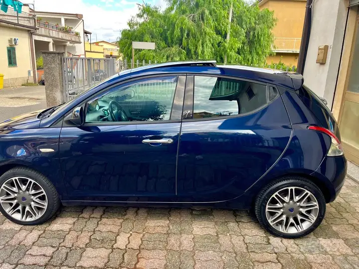 Lancia Ypsilon 2016 photo 4