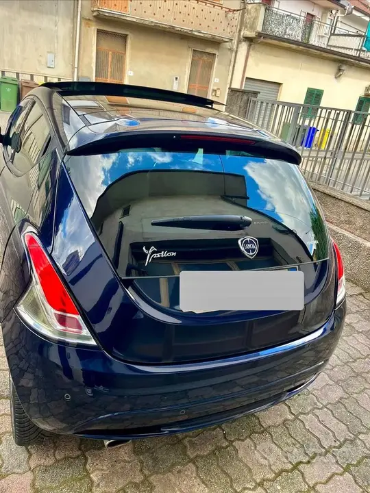 Lancia Ypsilon 2016 photo 2