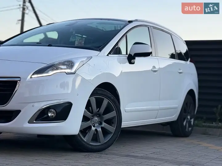 Peugeot 5008 2015 photo 3