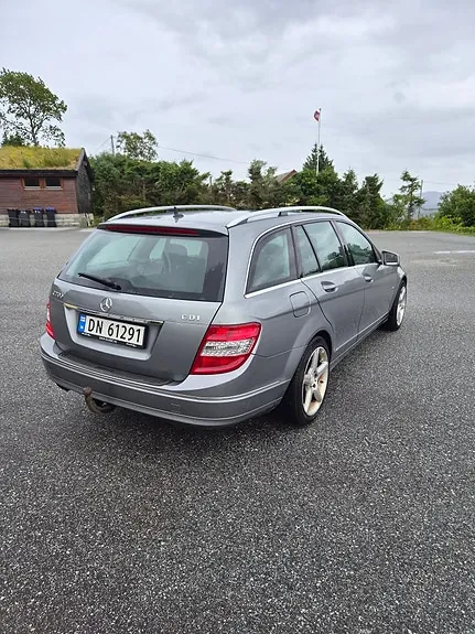 Mercedes-Benz C200 D 2011 photo 4