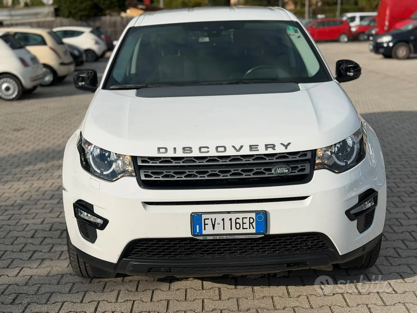 Land Rover Discovery Sport 2019 photo 2