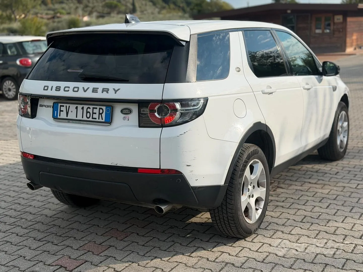 Land Rover Discovery Sport 2019 photo 4