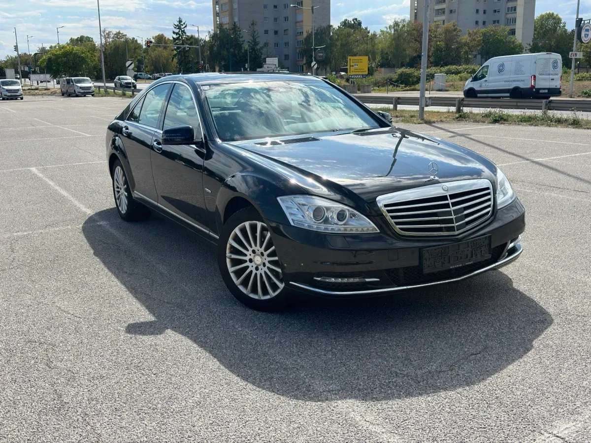 Mercedes-Benz S-Class 2013 photo 3