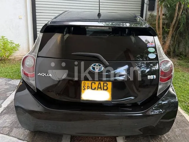 Toyota Aqua 2013 photo 5