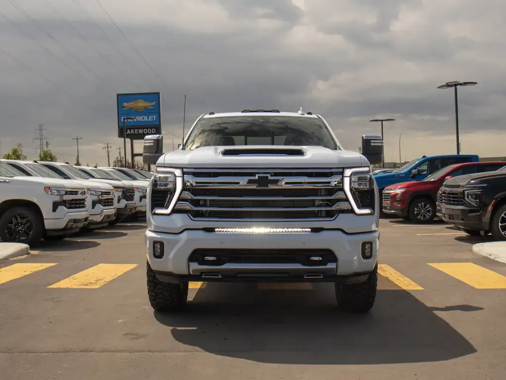 Chevrolet Silverado 3500 2026 photo 3