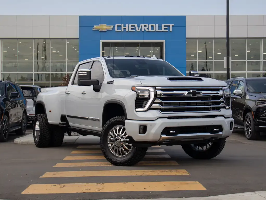 Chevrolet Silverado 3500 2026 photo 2