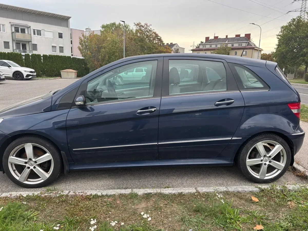 Mercedes-Benz B-Class 2008 photo 3