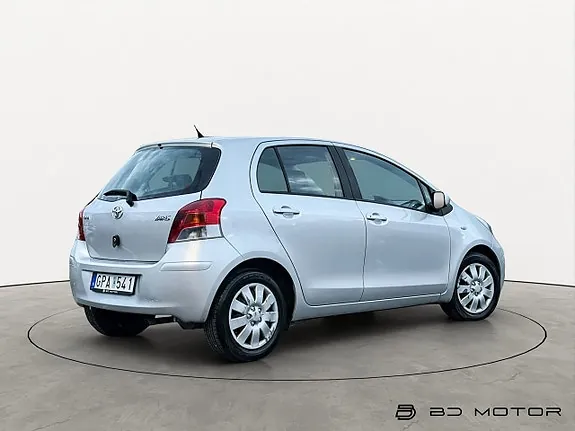 Toyota Yaris 2009 photo 3
