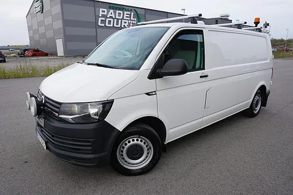 Volkswagen Transporter 2018 photo 2