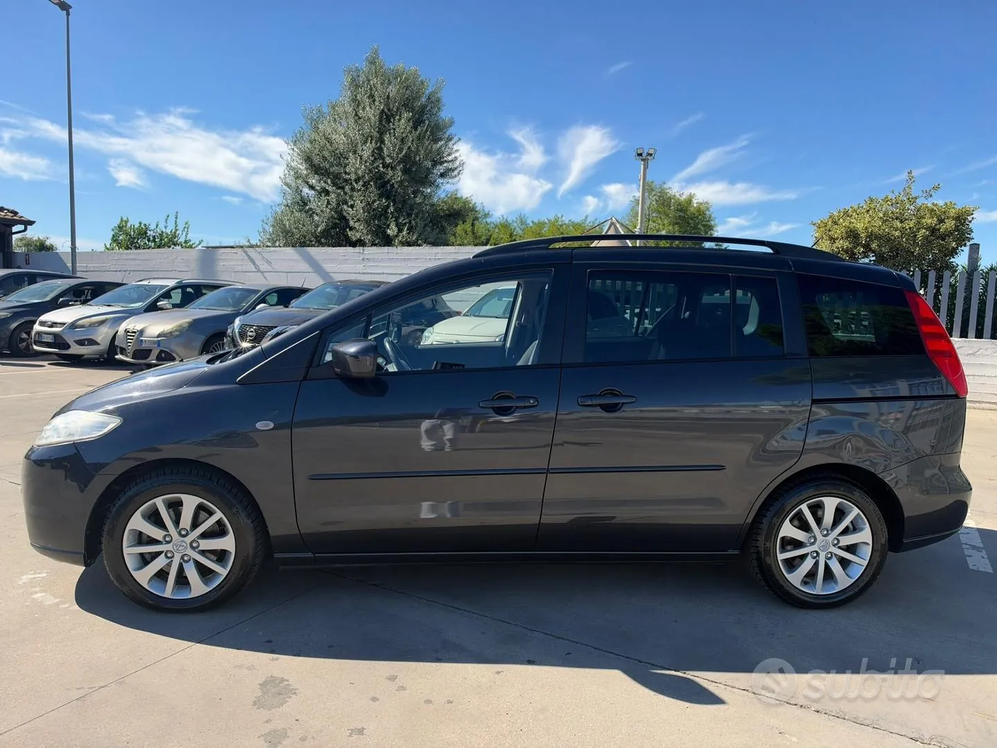 Mazda 5 2006 photo 3
