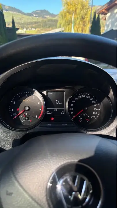 Volkswagen Polo 2017 photo 2