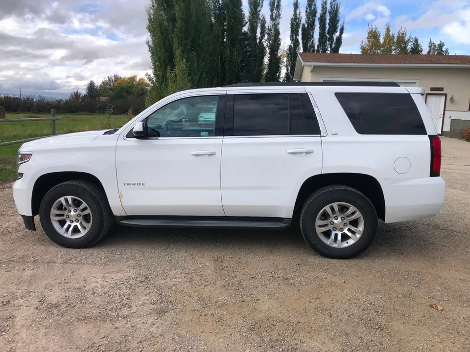 Chevrolet Tahoe 2015 photo 3