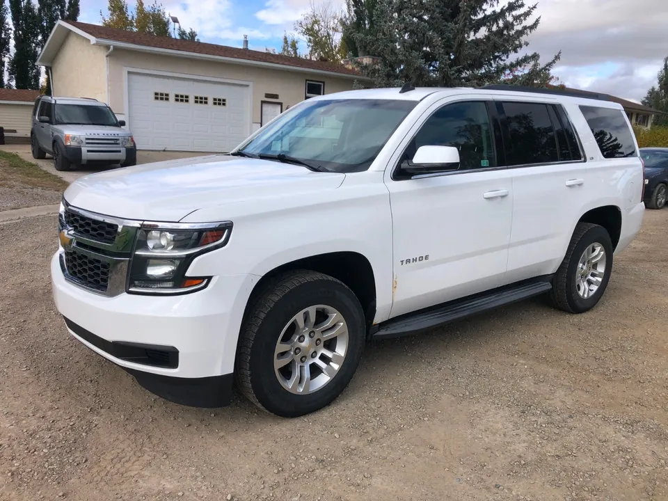 Chevrolet Tahoe 2015 photo 2