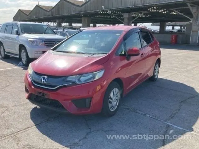 Honda Fit 2014 photo 2