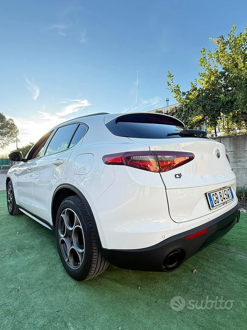 Alfa Romeo Stelvio 2021 photo 3