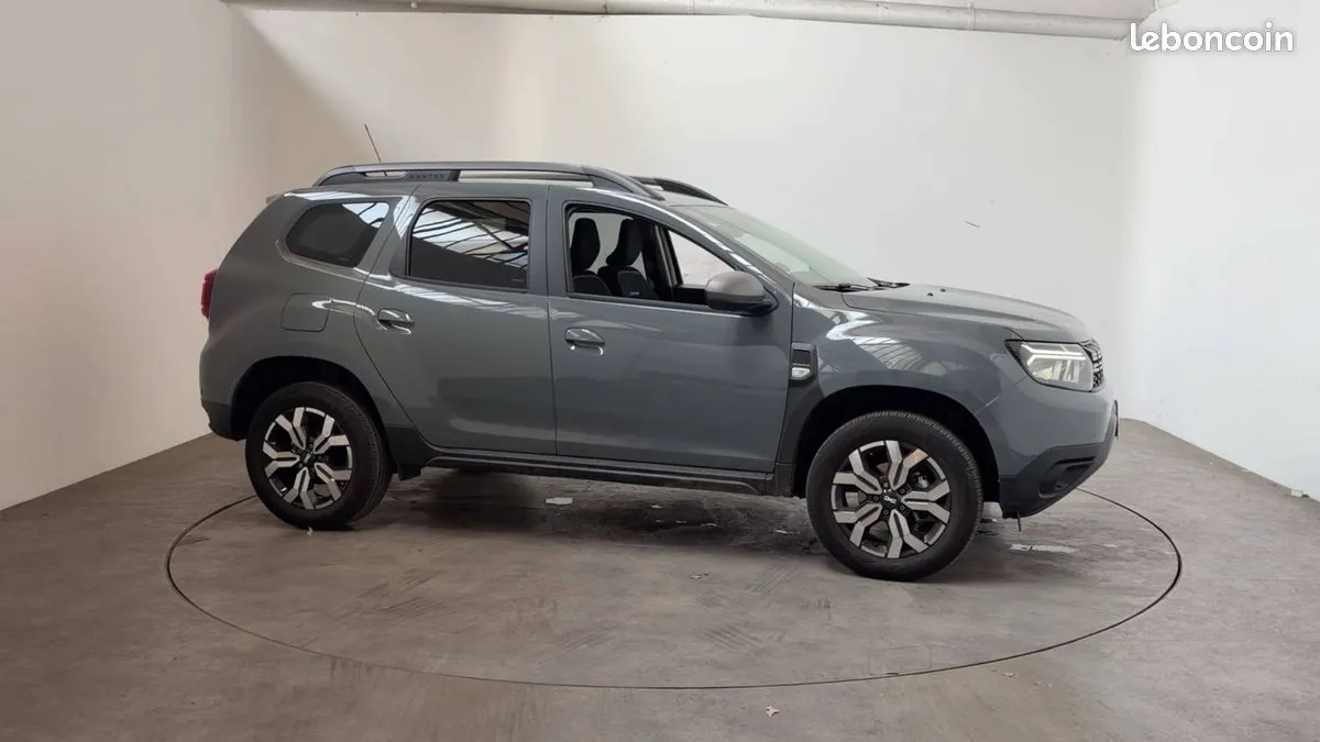 Dacia Duster 2023 photo 5